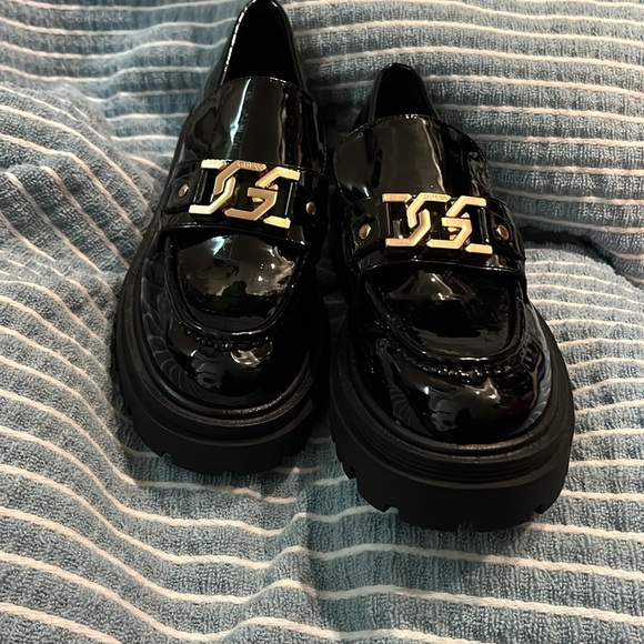 GUESS Patent leather shoes men’s size 8 1/2m never worn - Picture 4 of 7